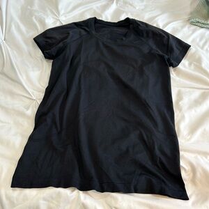 Lululemon Swiftly Tech top